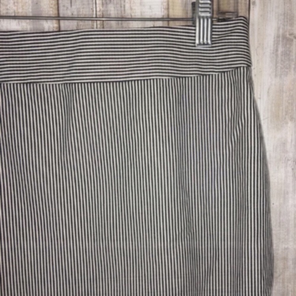 NWT Banana Republic Striped Pencil Skirt - Picture 2 of 5
